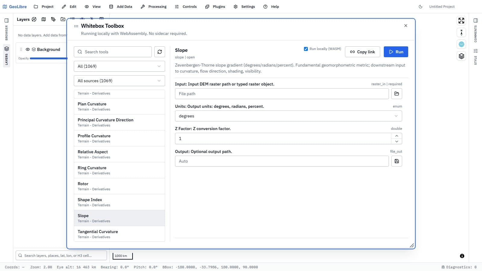 okno Whitebox Toolbox w GeoLibre z narzędziem Slope i zaznaczoną opcją uruchomienia lokalnie w WebAssembly - zrzut z przeglądarki